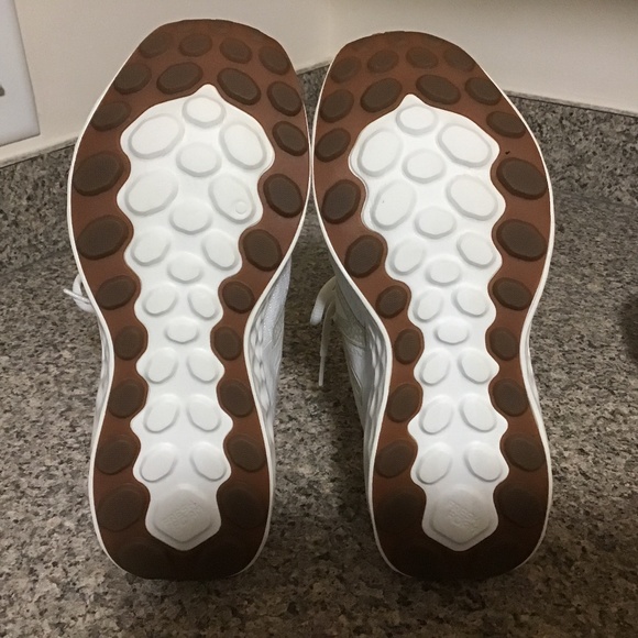 New Balance Women’s Fresh Foam Sport V4 Running Shoe - Picture 2 of 5